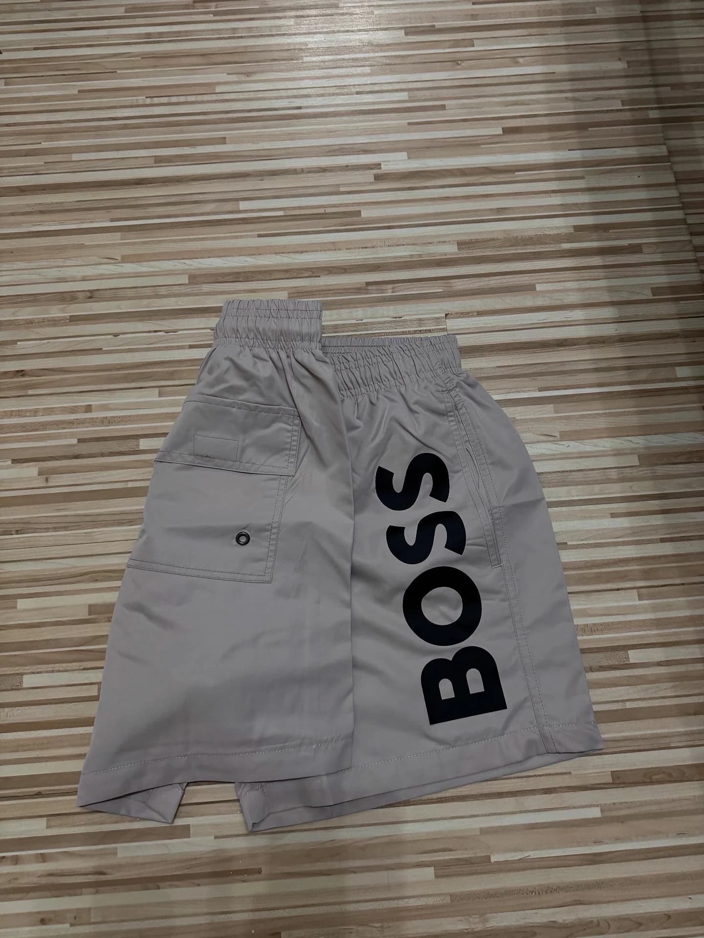 BOSS šorc (svetli) 2